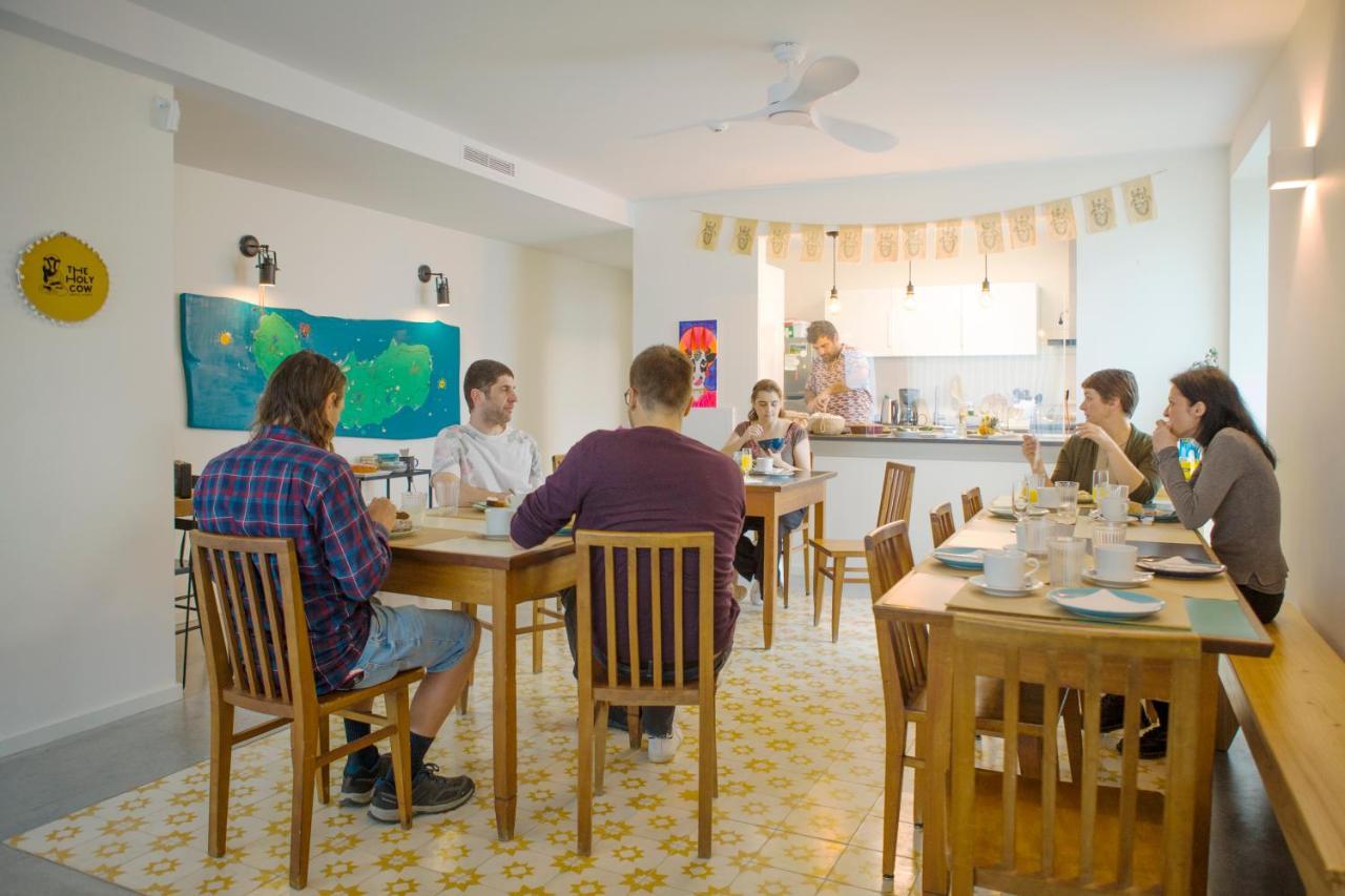 Hostal The Holy Cow - & Ponta Delgada